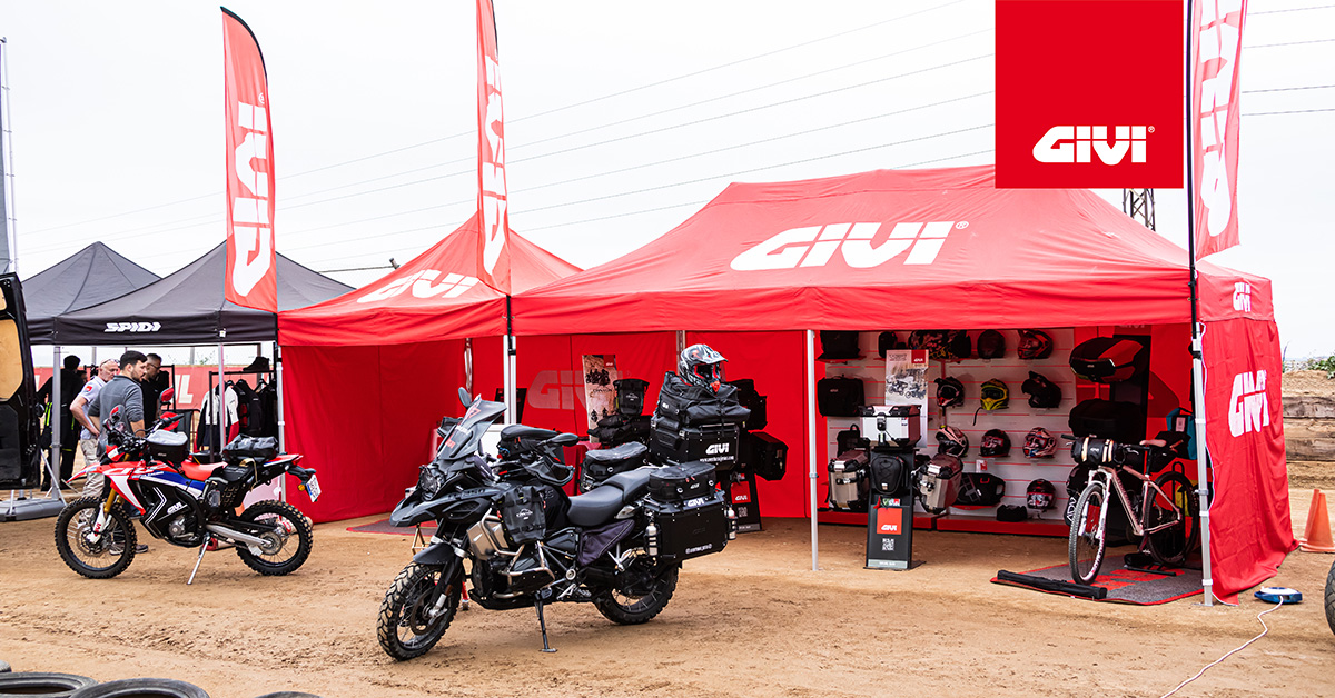 GIVI+connects+with+riders+in+Spain%3A%3Cbr%3EAdventure+Experience+Barcelona+and+GIVI+Day+in+Jerez